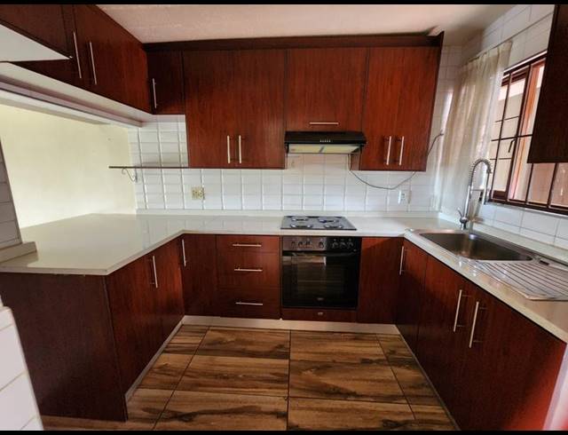 2 BEDROOM PROPERTY TO RENT IN SUNNINGHILL